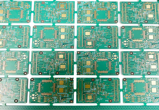 PCB with Electroless Nickel Electroless Palladium Immersion Gold (ENEPIG) Surface Finish