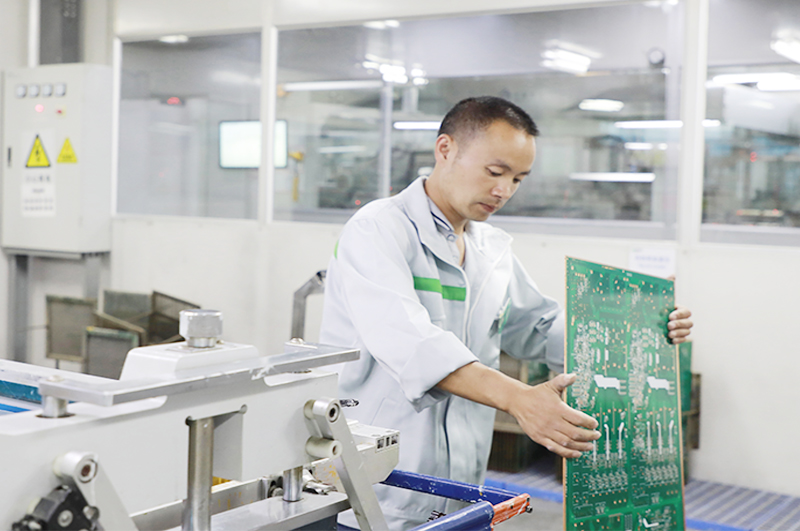 PCB assembly electronic manufacturing services