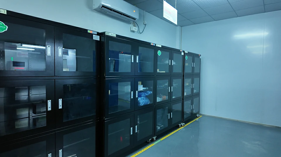 Moisture-proof cabinet